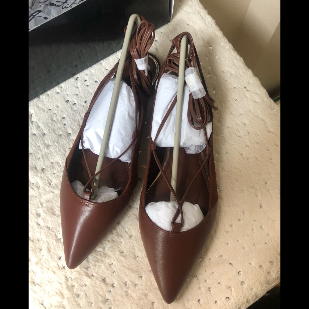 WHITE BLACK “TRUVY RICH MAHOGANY” LEATHER SLIPPERS